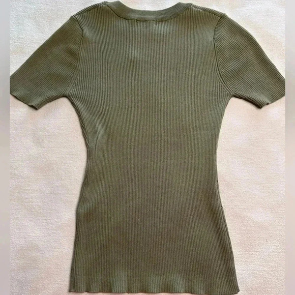 Dynamite knit blouse - Picture 3 of 3